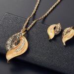 Diamond Pendant Set